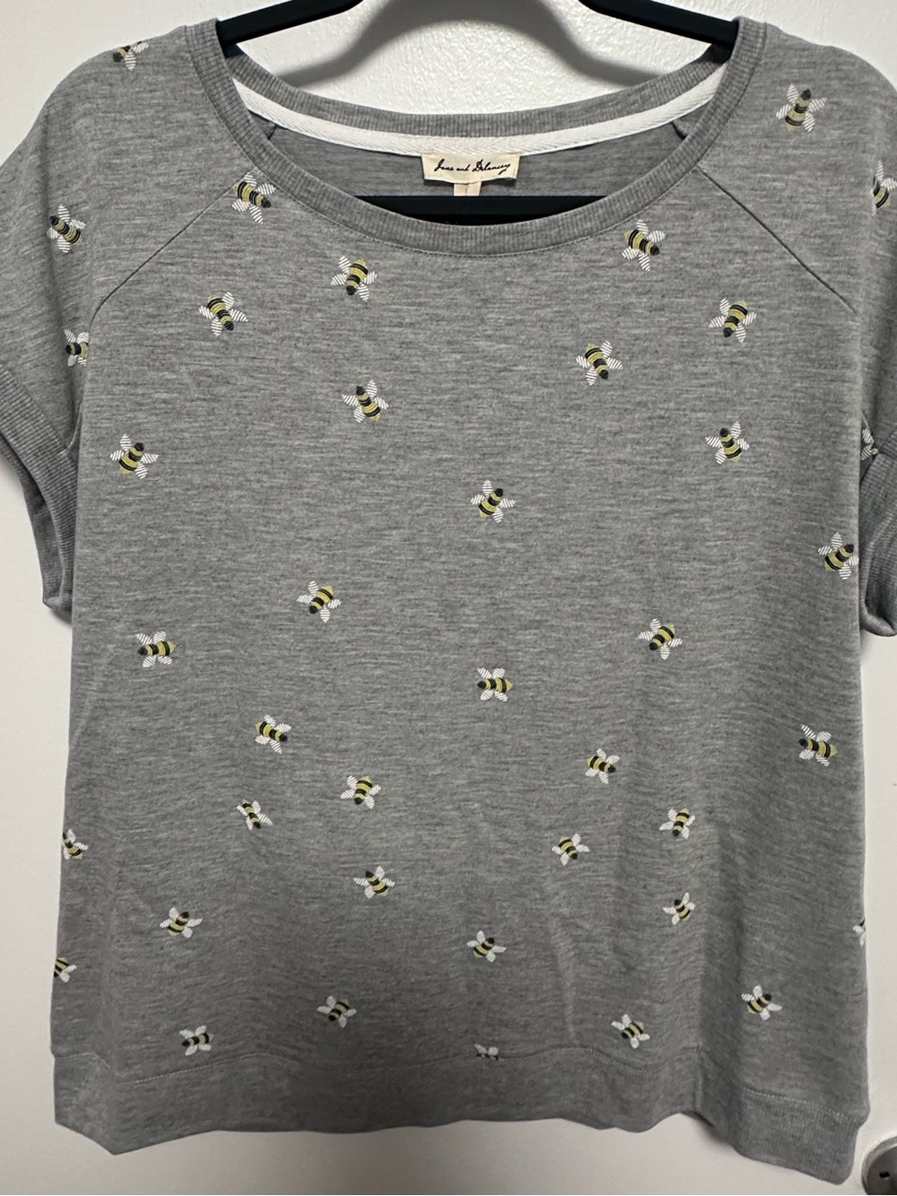 Grey Bee Embroidered Short Sleeve Top - Women’s Large NWT